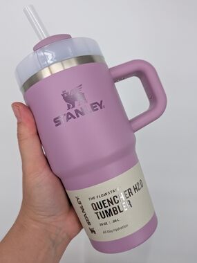 NEW STANLEY cup Quencher H2.O Water Bottle Tumbler 20 OZ 🌸 lilac 8 Hrs Cold